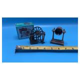 Diecast Old Fashioned Spinning Wheel Knife