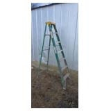 Davidson 7 ft fiberglass step ladder