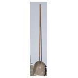 Long handle aluminum scoop shovel
