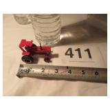 1/64 ERTL INTERNATIONAL WHITE STRIP 966