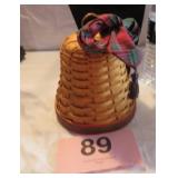 LONGABERGER 2000 NOEL BASKET/TASSEL