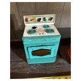 1960s Suzy Homemaker Toy Oven manufactured by