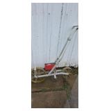 Garden planter with plates