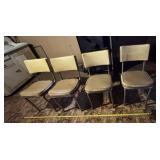 Mid Century Dining Table and Vinyl Cushion Chairs