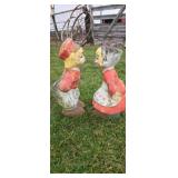 Concrete kissing Dutch children