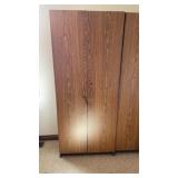 Storage cabinet with adjustable drawers with