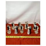 Kï¿½s wedding toppers some missing heads.