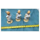 A motherï¿½s love by Avon porcelain figurines