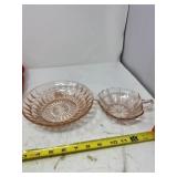Jeanette glass Windsor pink depression bowls.