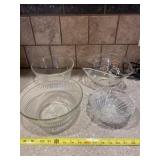 Pyrex mixing bowl, roly poly style glass bowl