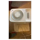 Like new PELONIS humidifier bought in January