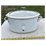 West Bend crock pot 5-6 quart