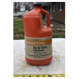 Stihl Bar and chain lubricant more than half