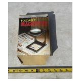 Foldable magnifier