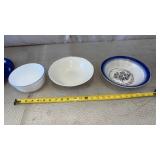 Vtg Bowls includes Corelle