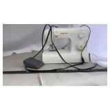 Singer Sewing MachineTurns on