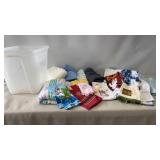 Tote of various sizes Towels