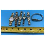 Womenï¿½s fashion gold toned wristwatchesSee pics