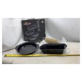 Hell's Kitchen 4-piece bakeware set