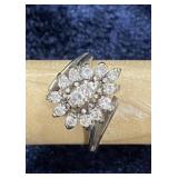 14 kt gold diamond cocktail ring 4.45g