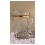 Bartlett Collins 1 quart pitcher Etched glass