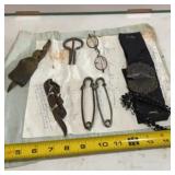 Cornhusking knives, Jews, harp, blanket, pens,