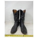 Lucchese size 10.5 menï¿½s cowboy boots.