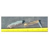 Pakistan knife and utility knife.