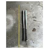 2 aluminum bats