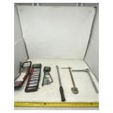 Craftsman extension and sockets.