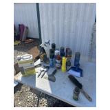 Linseed oil spray paint, paint brushes, dust pan