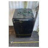 20x 21 1/2x 32 1/2 samsung mini fridge with