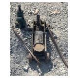 Bottle jack and car jack