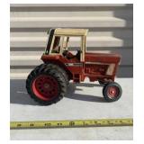 1586 international tractor toy