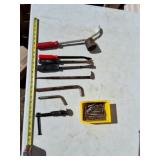 mechanical tools,  pry bars and