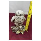 Porcelain owl number E9410