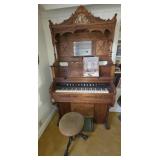 Chicago Cottage Organ With Adjustable Stool