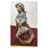 LLADRO RETIRED FIGURINE # 3507 "Girl Carrying