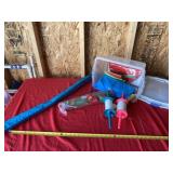 Tote with lid and kites with string.