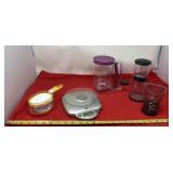 Measuring cups and weighing machine.