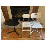 Side table and 2 high standing chairs