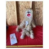 Wynn Zhugs and Cracker Jack the sloth in tote