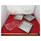 Anchor hocking glass baking dish with tin baking