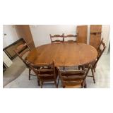 TELL city kitchen table with chairs, one captain