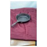 Cracker Barrel cast iron skillet 8 inch New