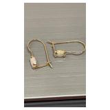 14 karat gold opal earrings .57 g