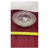 Three nesting bowl mixing bowl