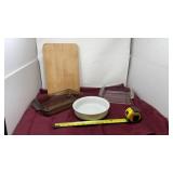 Glass bake word, Pyrex BANQUETN a wooden cutting