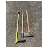 Splitting  maul  and long handled axe.
