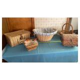 Picnic basket, laundry basket basket with lid